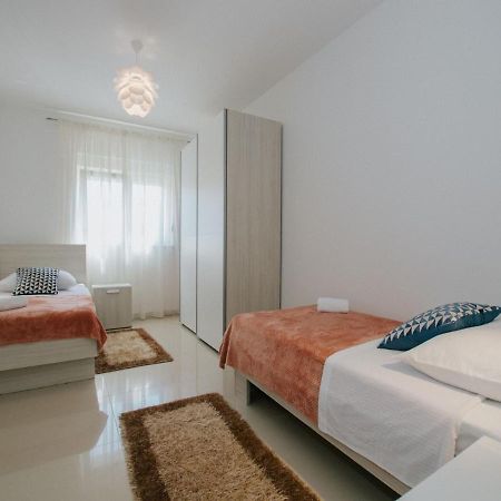 Luxury Apartment Di Trogir Exterior photo